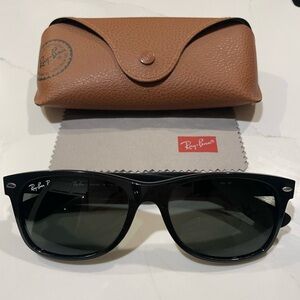 Ray-Ban NEW WAYFARER CLASSIC Polarized Sunglasses